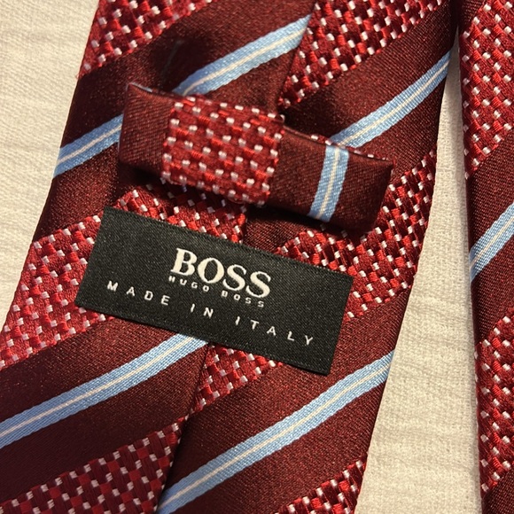 🇮🇹 Men’s Hugo Boss Tie 🇮🇹 - Picture 4 of 4